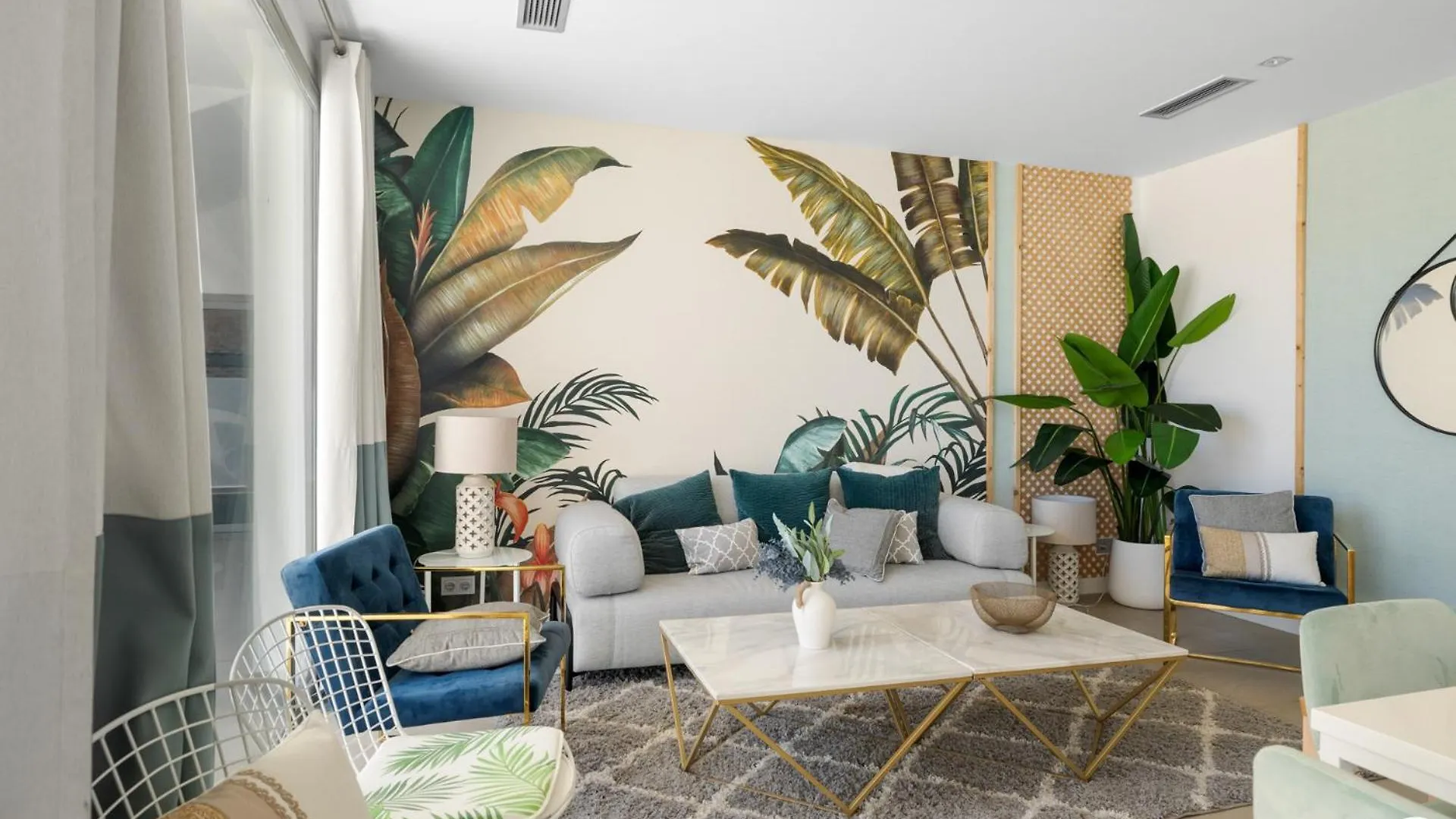 Vivi Homes - Blossom Pool, Gym & Terrace Benalmadena Spain