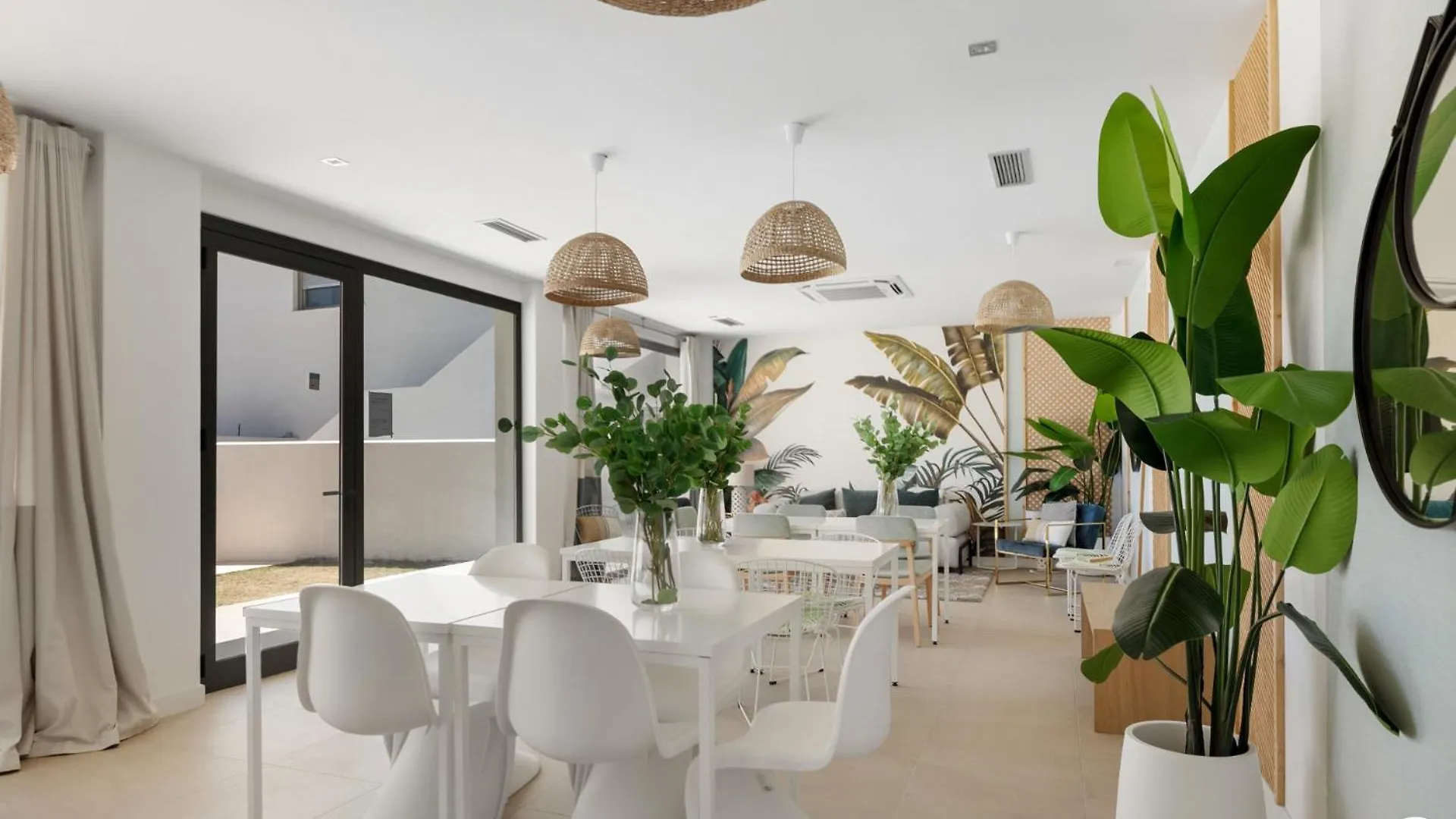 Vivi Homes - Blossom Pool, Gym & Terrace Benalmadena