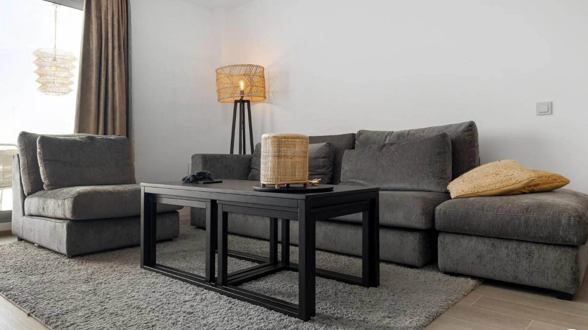 Vivi Homes - Blossom Pool, Gym & Terrace Benalmadena