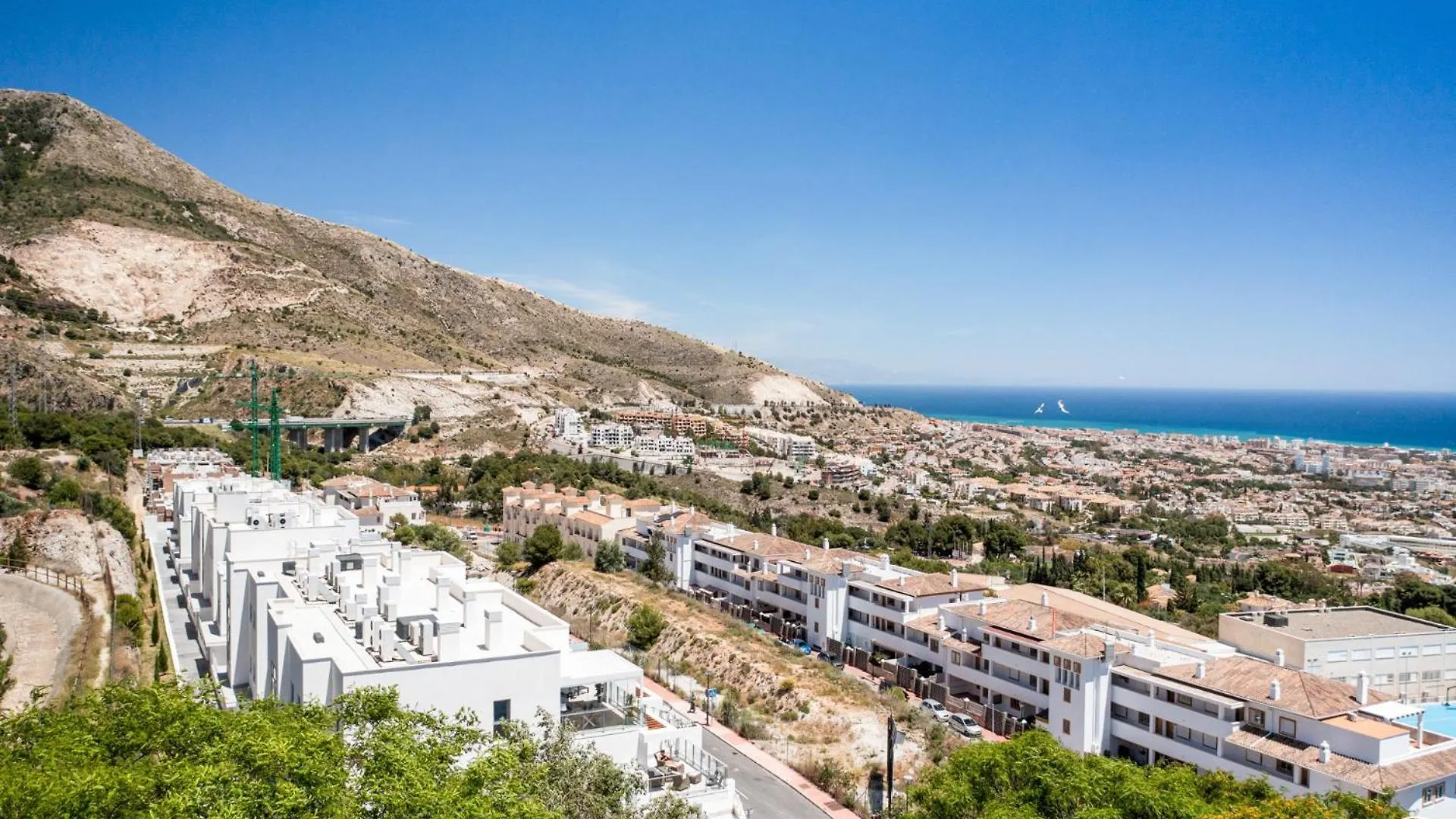 Apartment Vivi Homes - Blossom Pool, Gym & Terrace Benalmadena